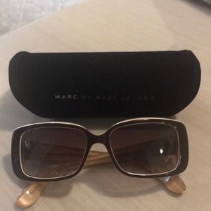 Marc by Marc Jacobs sunflowers with case